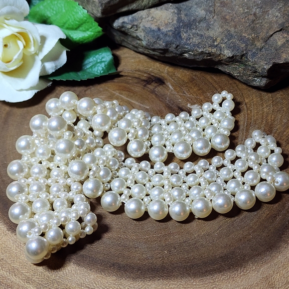 Elegant Faux Pearl Bib Collar Accent Piece - Picture 3 of 8